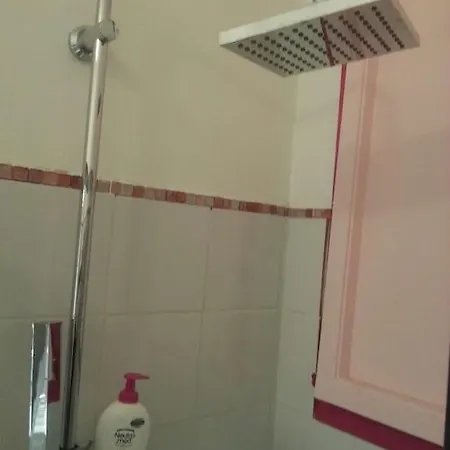Soggiorno Sole Alojamento de Acomodação e Pequeno-almoço Varazze