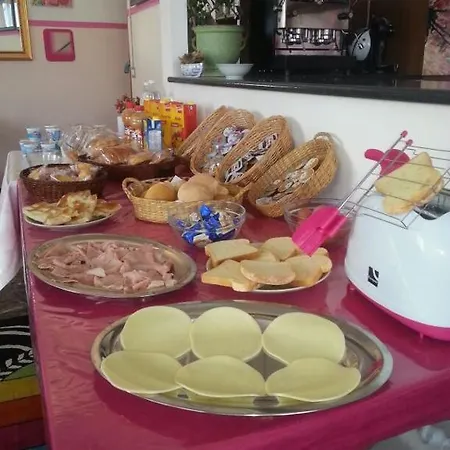 Soggiorno Sole Alojamento de Acomodação e Pequeno-almoço Varazze